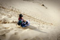 Đến Quảng Bình trải nghiệm trượt cát đầy nắng