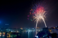 Lễ hội pháo hoa ánh sáng sắc màu lần đầu được tổ chức tại Hà Nội